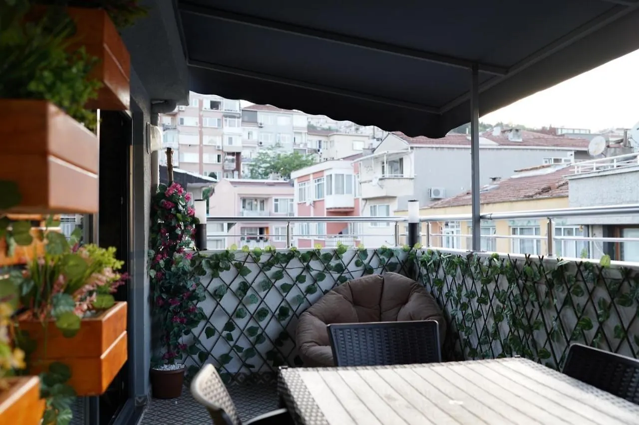 Middle Village 이스탄불 아파트호텔